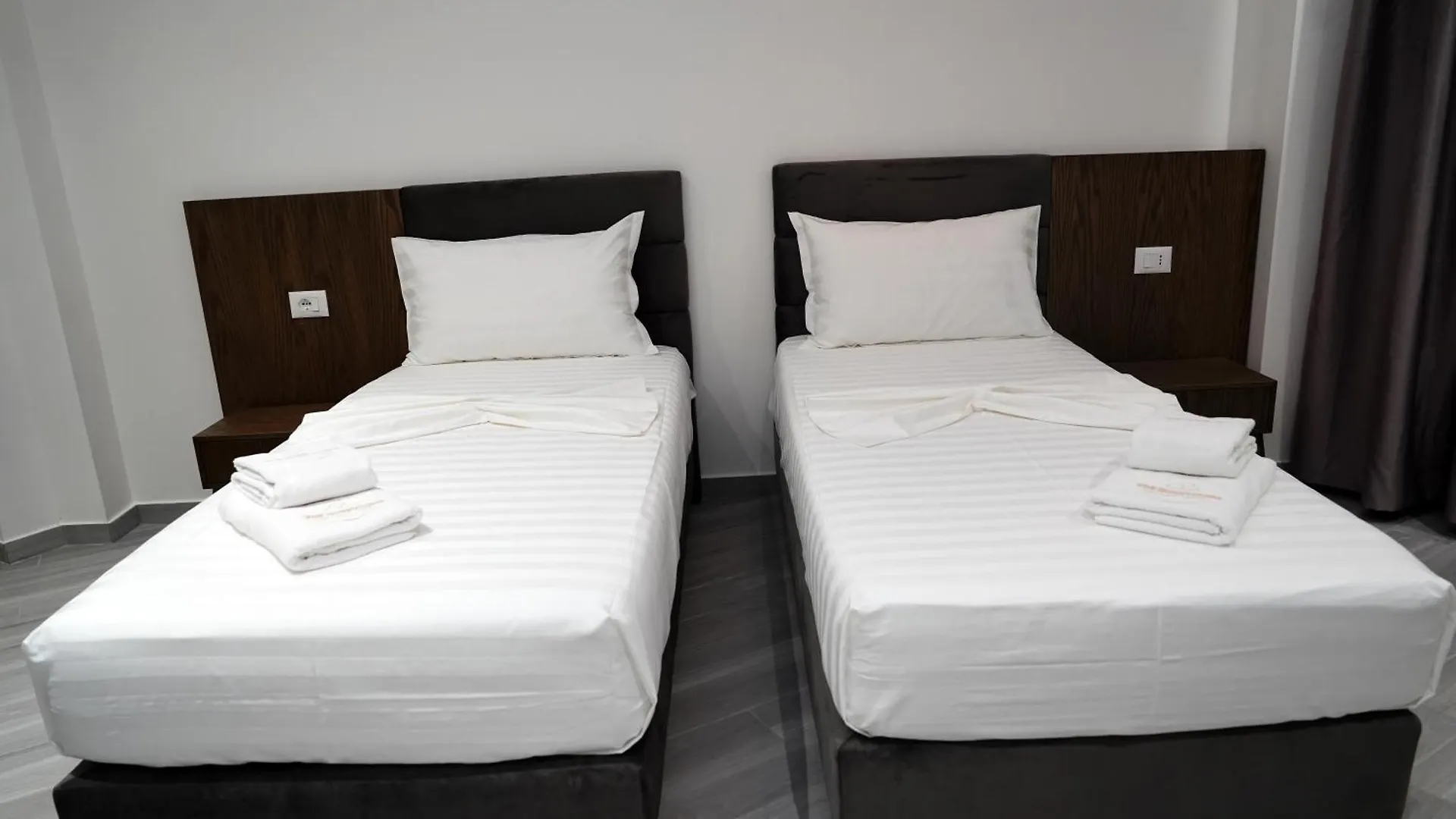 The Honeycomb Boutique Hotel Golem  5*, Golem (Tirana)