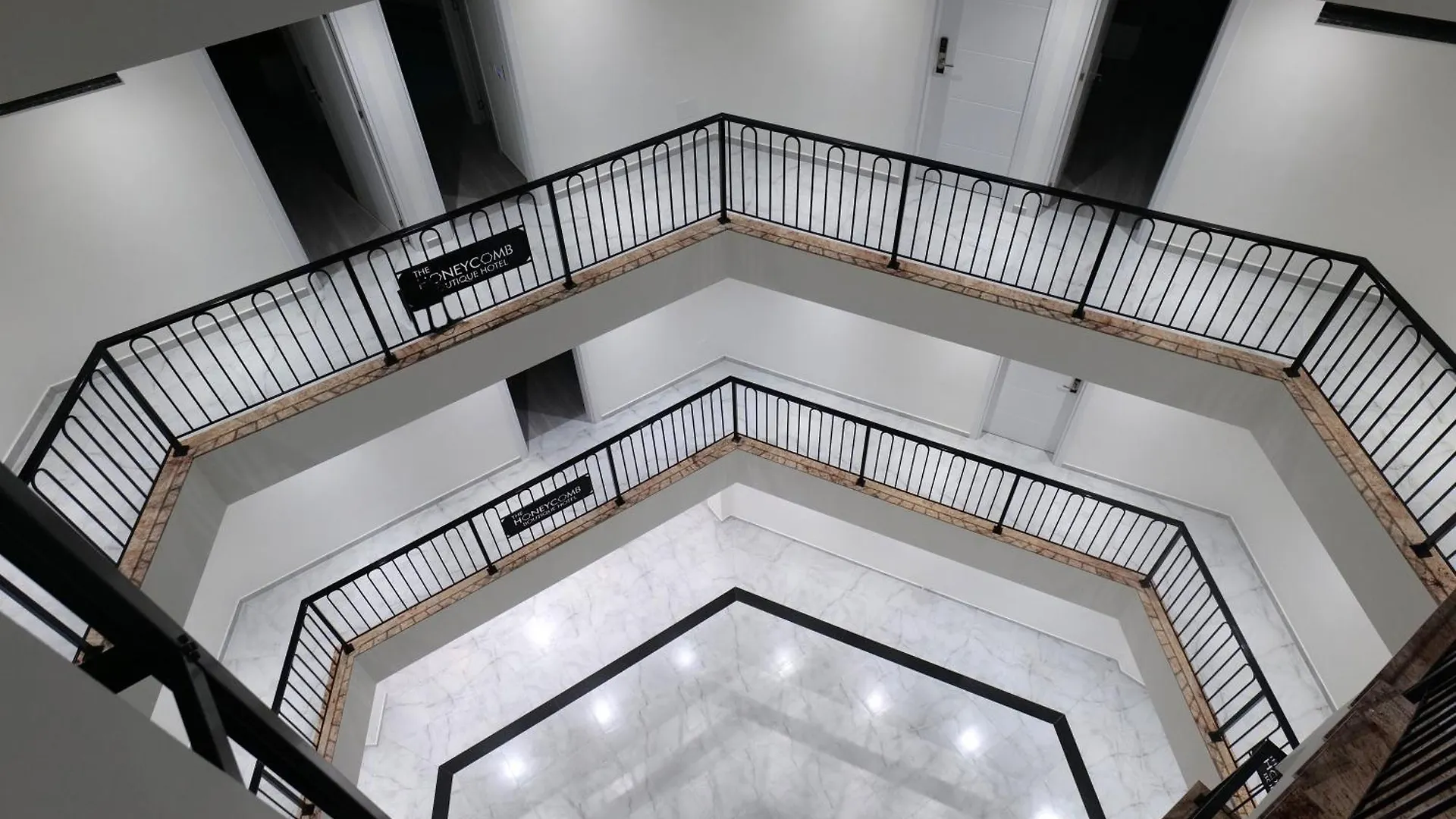 The Honeycomb Boutique Hotel Golem   Golem (Tirana)
