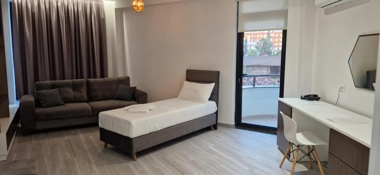 The Honeycomb Boutique Hotel Golem